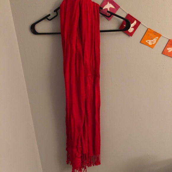 Scarf (2/$20 bundle) - Picture 2 of 2